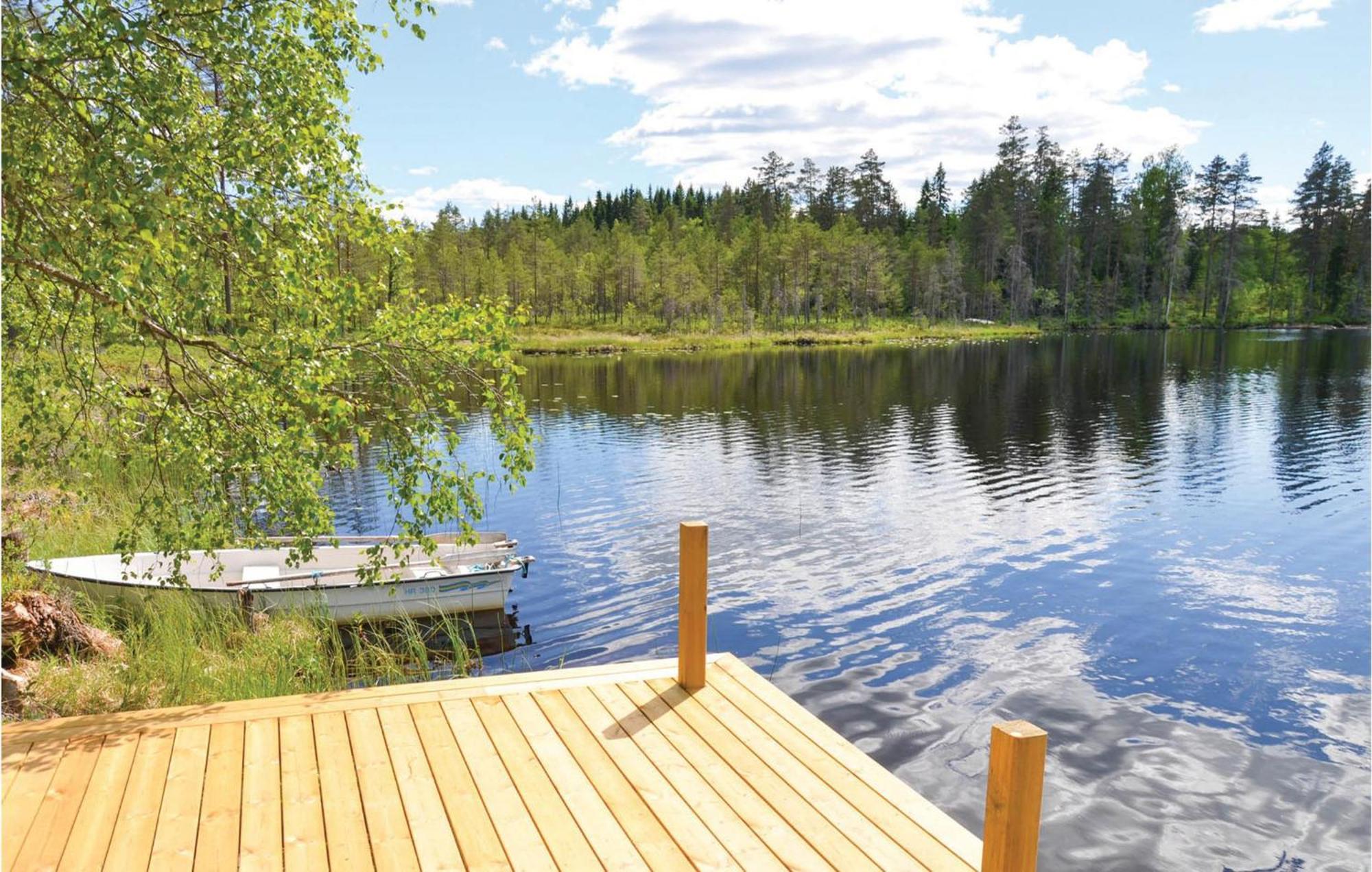 Nice Home In Sunne With Jacuzzi Alvsatern Exterior foto