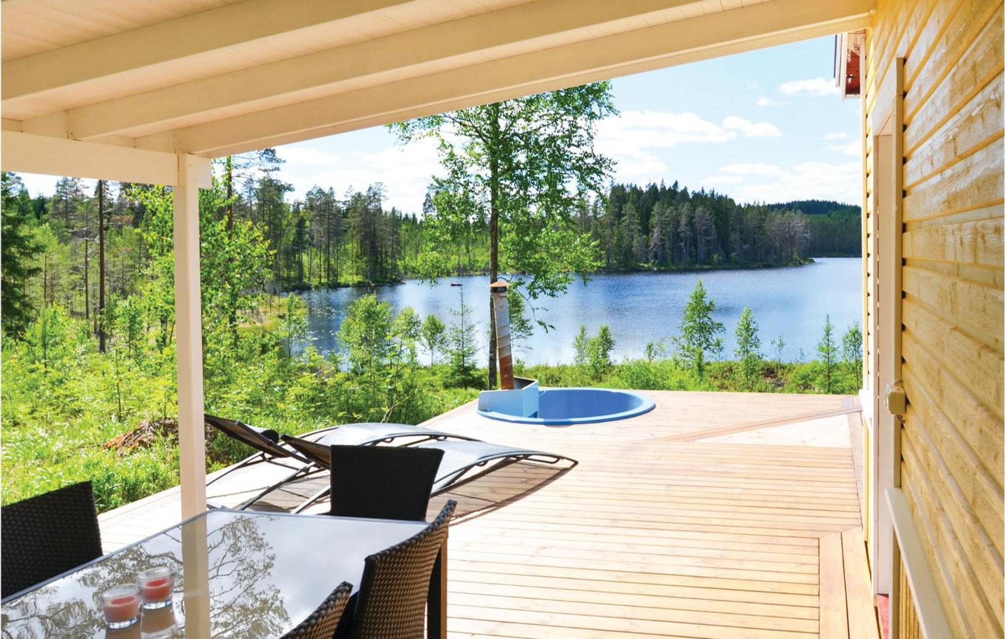 Nice Home In Sunne With Jacuzzi Alvsatern Exterior foto